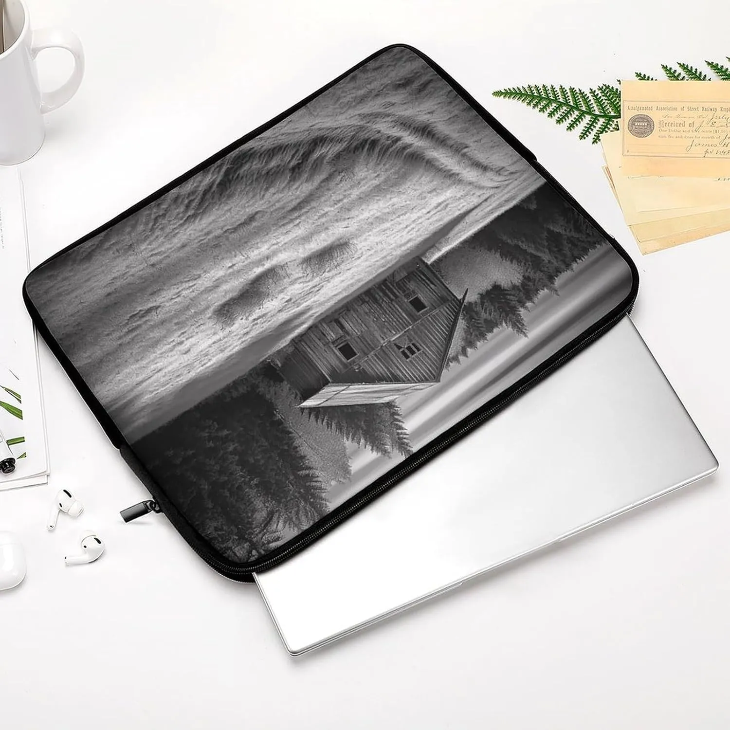 13inch Laptop Sleeve Bag Barn Black and White Laptop Bag Shockproof Computer Carrying Cover Slim Briefcase Handbag