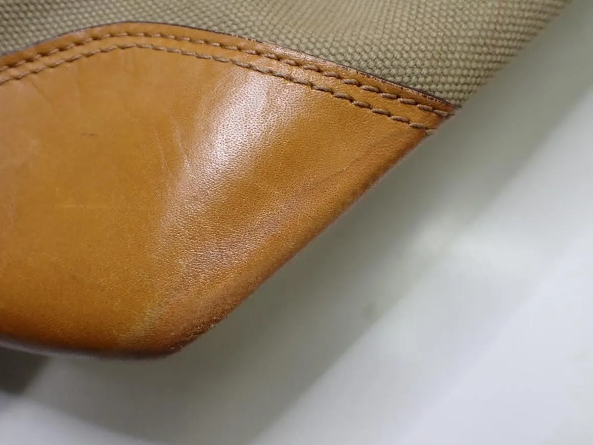 Beige Tote Bags