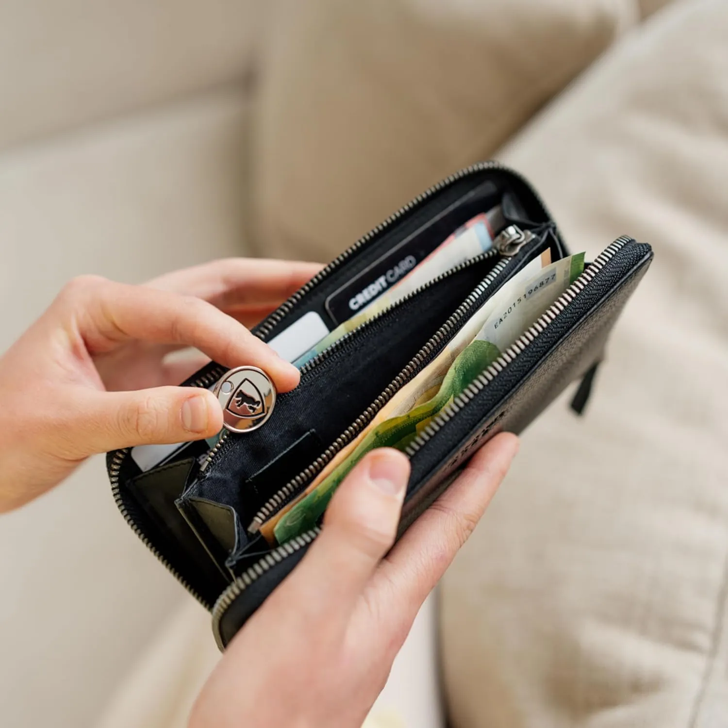BERLINER BAGS Premium Genuine Leather Wallet Palma, RFID Blocking Credit Card Holder, Slim Womens Wallet, Zip Around Wallet for 14 Cards, Bills, Coins, ID Window - Black