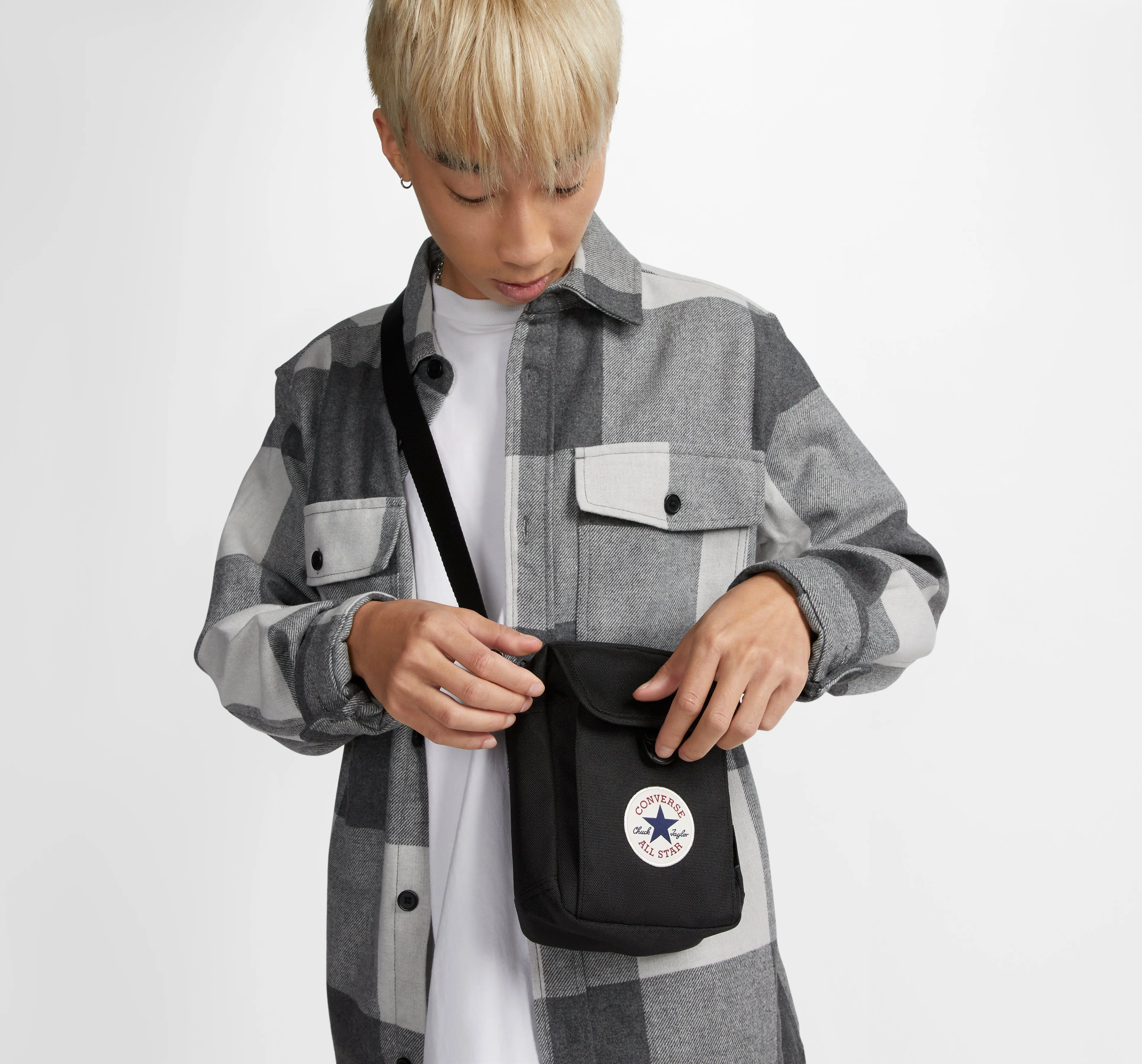 CONVERSE CROSS BODY 2
