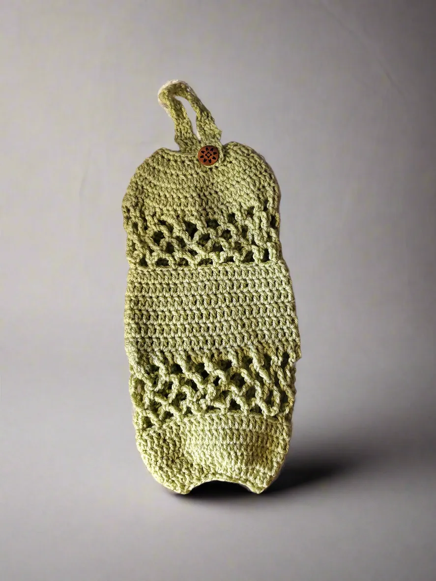 Crocheted Plastic Bag Holder – Stylish & Practical Storage Solution