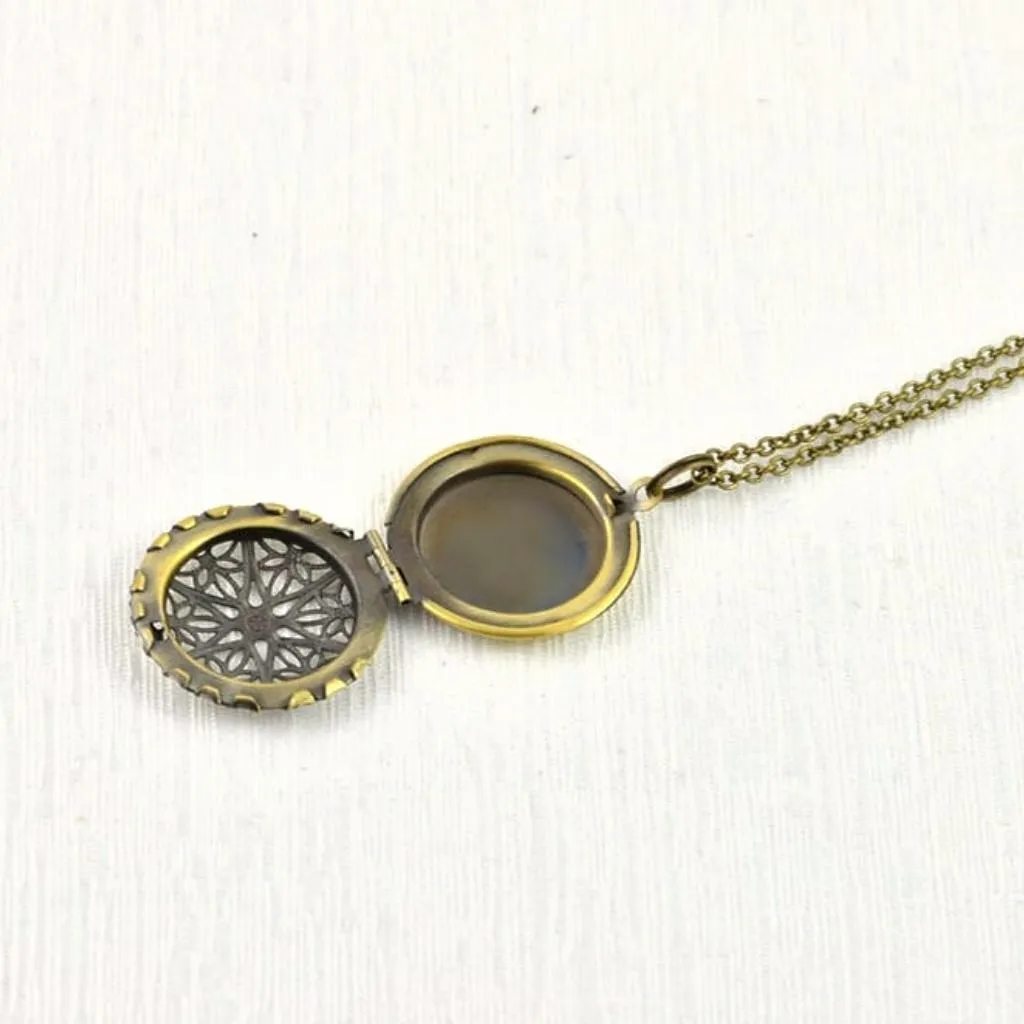 Essential Oil Diffuser Locket Necklace - Bronze Floral Star Filigree
