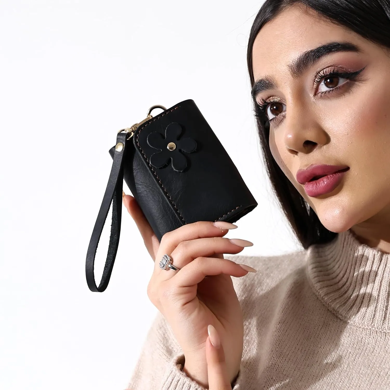 Genuine Leather Handmade Wallet for Women Cute Handstitched Zipper Coin Purse Money Credit Card Holder Wristlet Mini Pouch