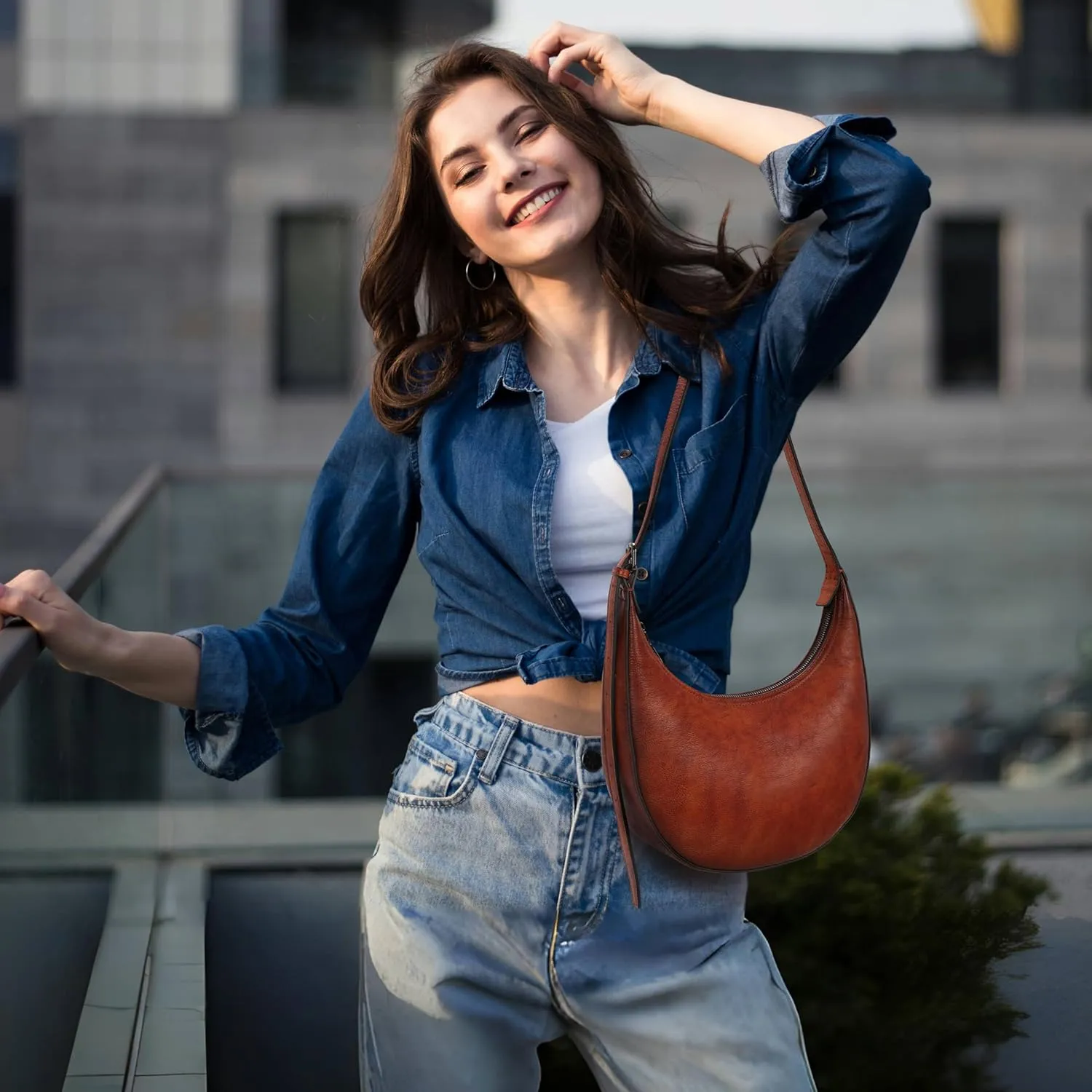 Iswee Leather Crossbody Bags for Women Hobo Bag Lightweight Designer Shoulder Handbags Stylish Crescent Purse