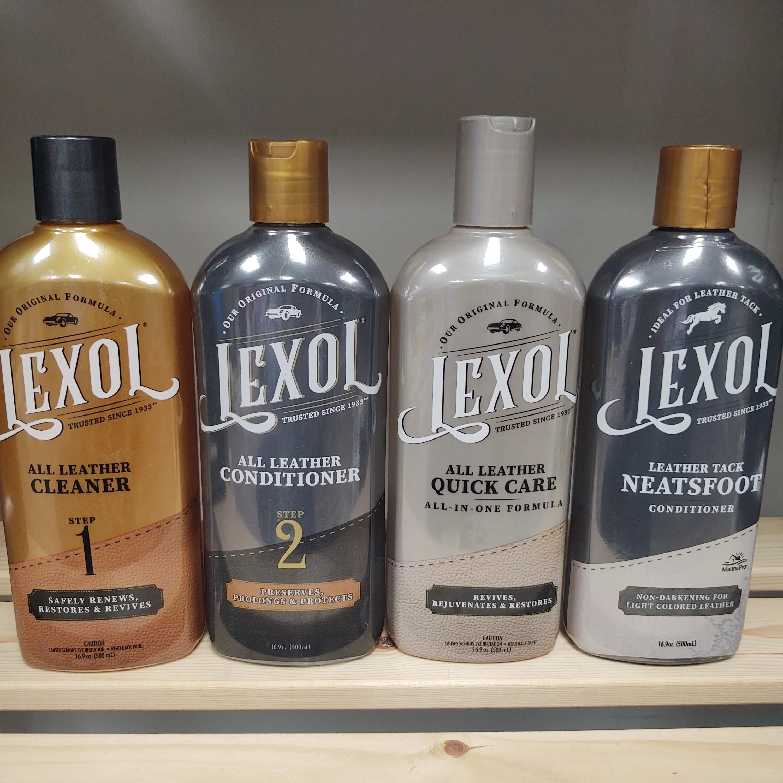 Lexol All Leather Tack Cleaner - STEP 1