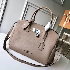 LOV2 Bags - Fashion Bags  1002