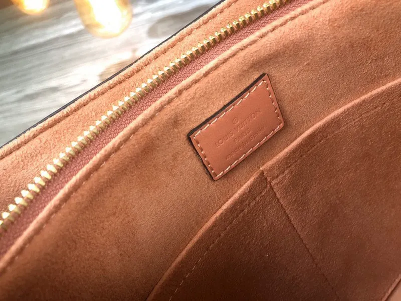 LOV2 Bags - Fashion Bags  1064