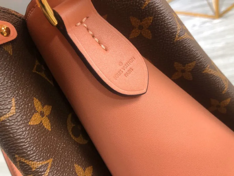 LOV2 Bags - Fashion Bags  1064