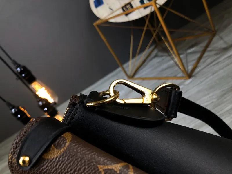 LOV2 Bags - Fashion Bags  1070