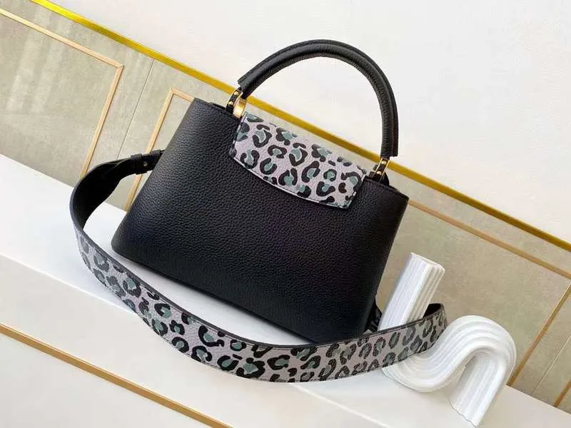 LOV2 Bags - Fashion Bags  1104