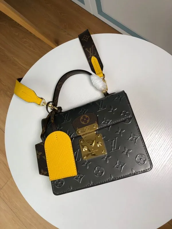 LOV2 Bags - Fashion Bags  1310