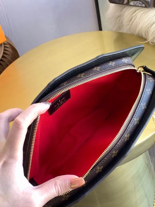 LOV2 Bags - Fashion Bags  1418