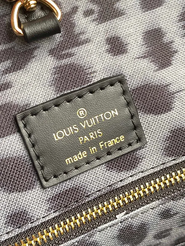 LOV2 Bags - Fashion Bags  1724