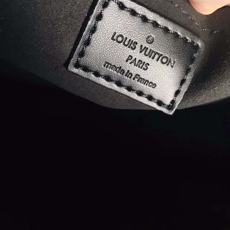 LOV2 Bags - Fashion Bags  1861