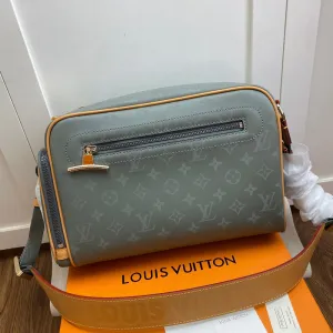 LOV2 Bags - Fashion Bags  1947