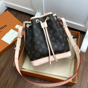 LOV2 Bags - Fashion Bags  1982