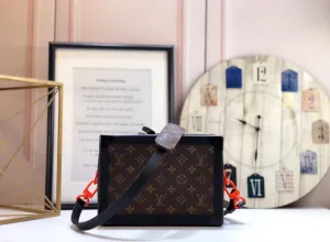 LOV2 Bags - Fashion Bags  1985
