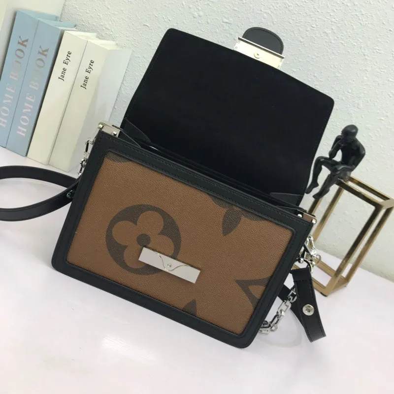 LOV2 Bags - Fashion Bags  2061
