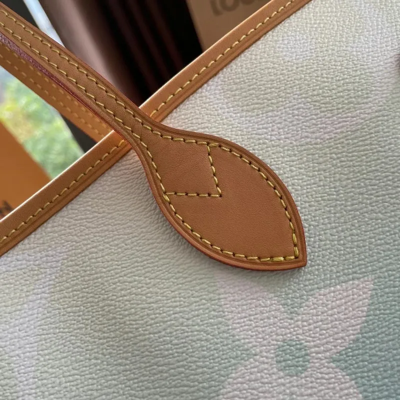 LOV2 Bags - Fashion Bags  2535