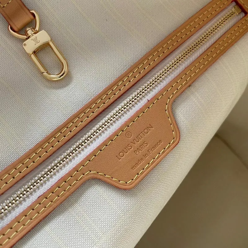 LOV2 Bags - Fashion Bags  2535