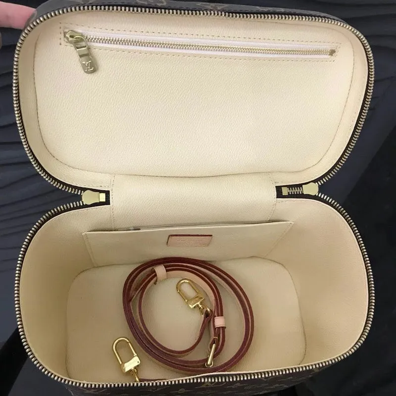 LOV2 Bags - Fashion Bags  2568