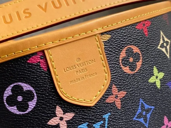 LOV2 Bags - Fashion Bags  839