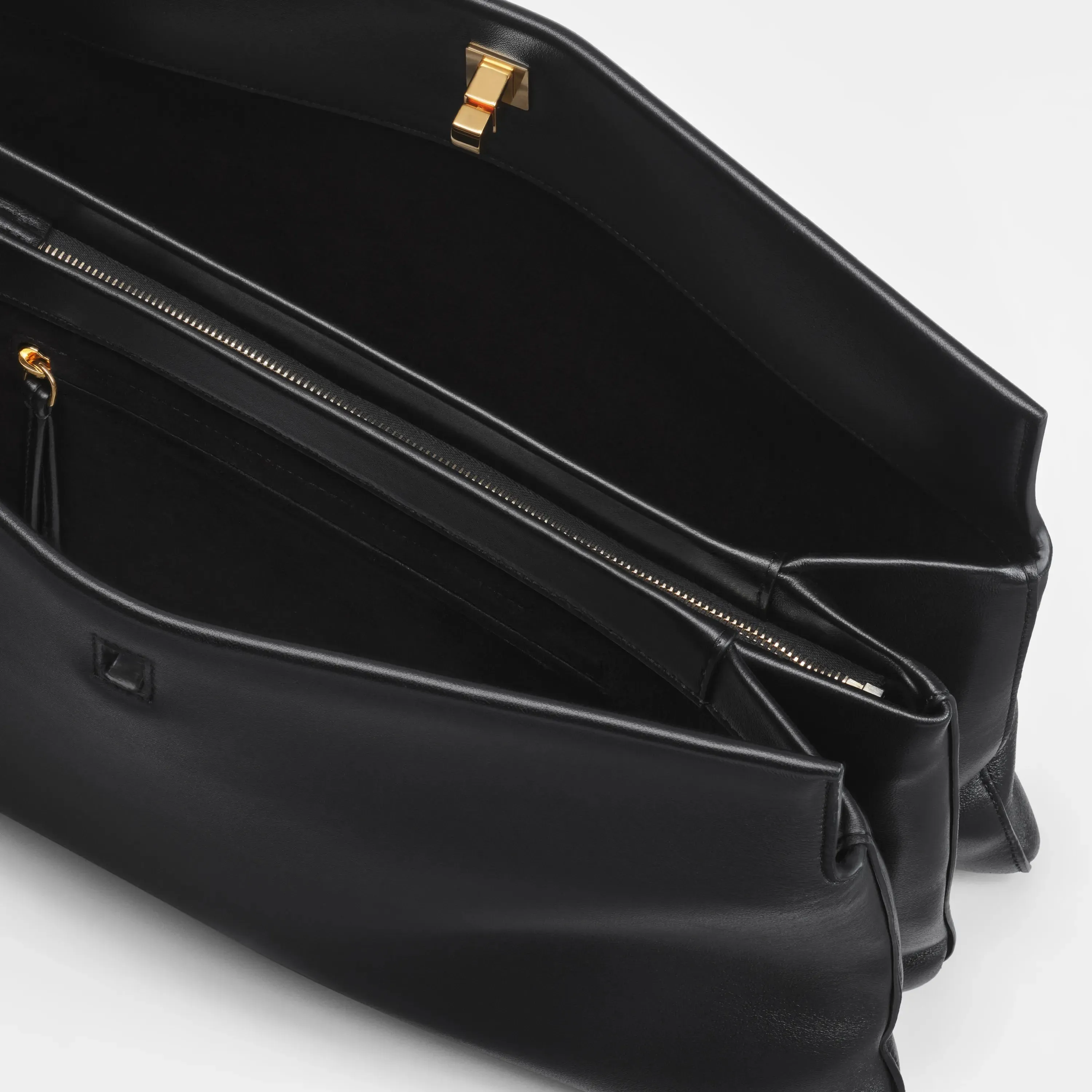 TRIPLEX CLUTCH | black leather with gold
