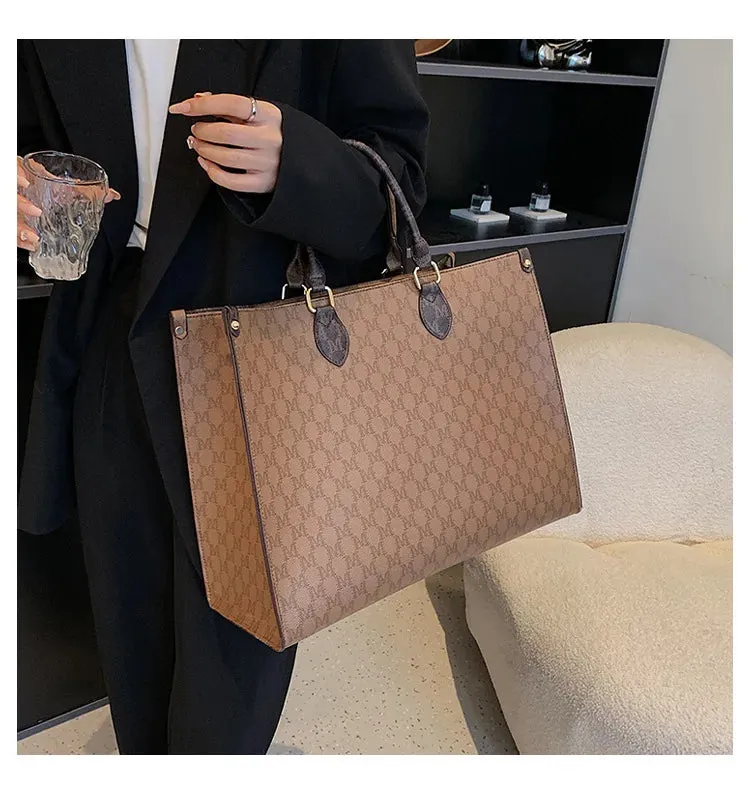 Women Tote Handbags Lady Letters Filled Shoulder Armpit Clutch Purses and Handbags Large Capcity  Luxury Deisgner Bags