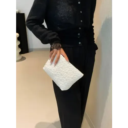 Yeppi Flower Texture Polyester Clutch Bags for Effortless Style