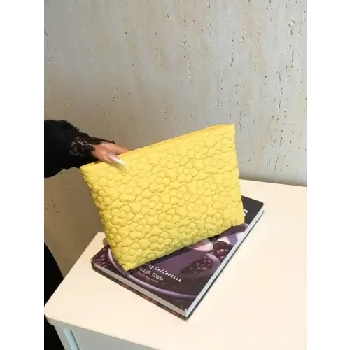 Yeppi Flower Texture Polyester Clutch Bags for Effortless Style